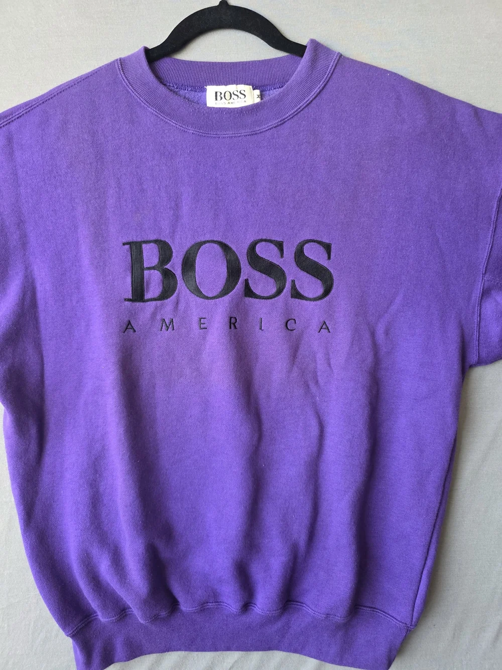 Vintage BOSS America Purple Embroidered Logo Crewneck Sweatshirt Men’s M Retro